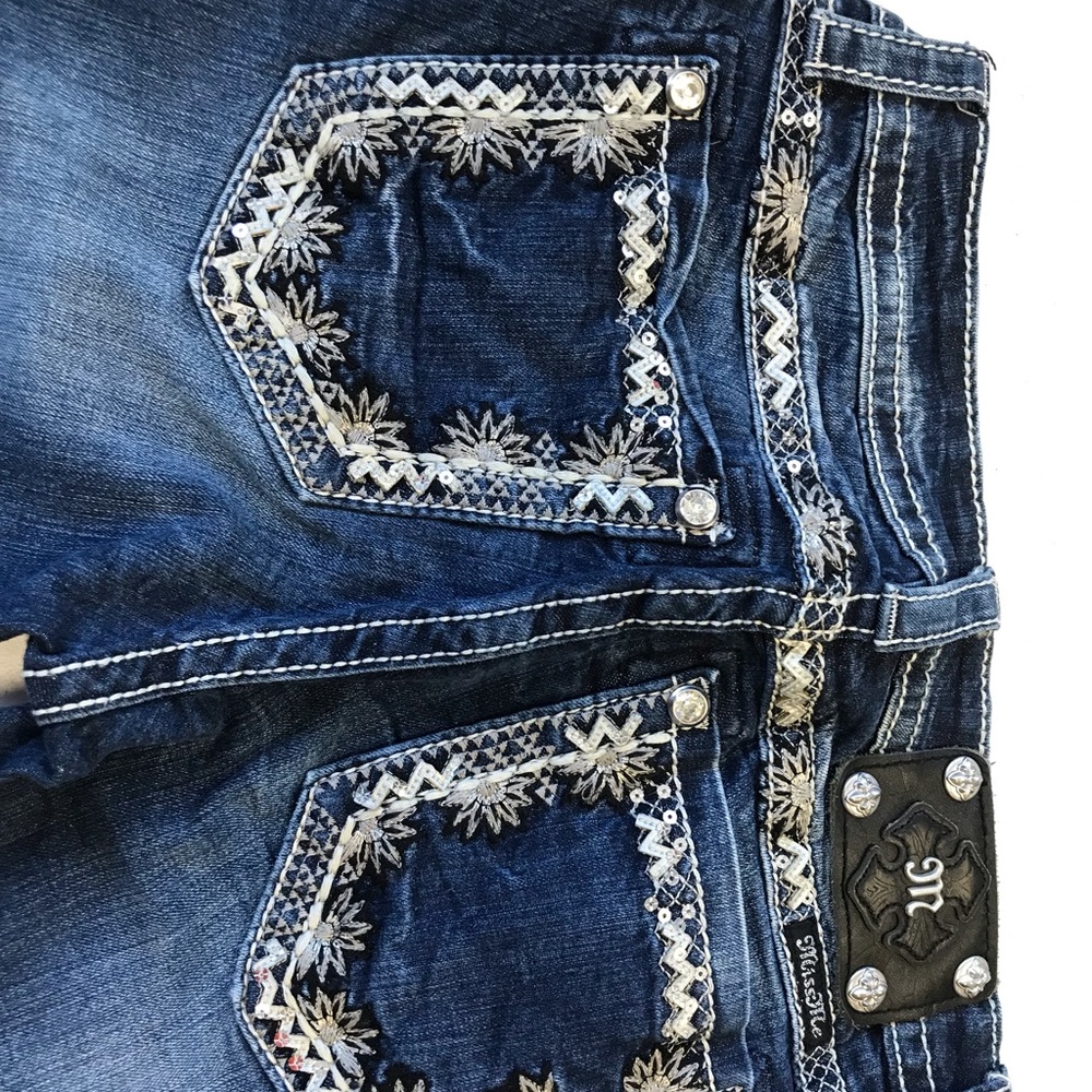 Miss Me Jeans Boot Cut size 27 inseem 29